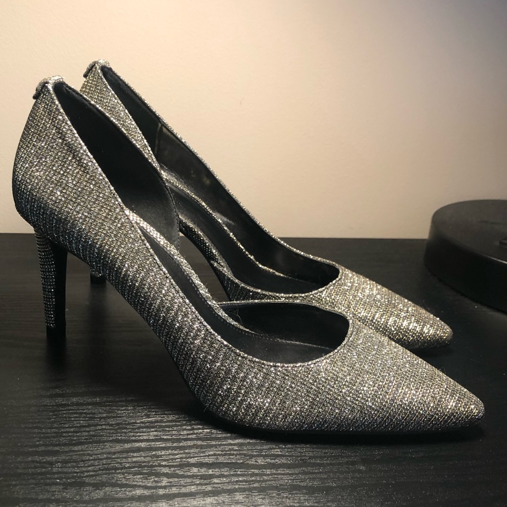 Michael Kors pumps